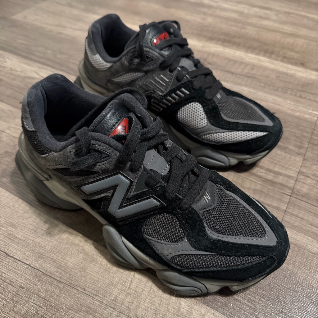 New Balance 9060